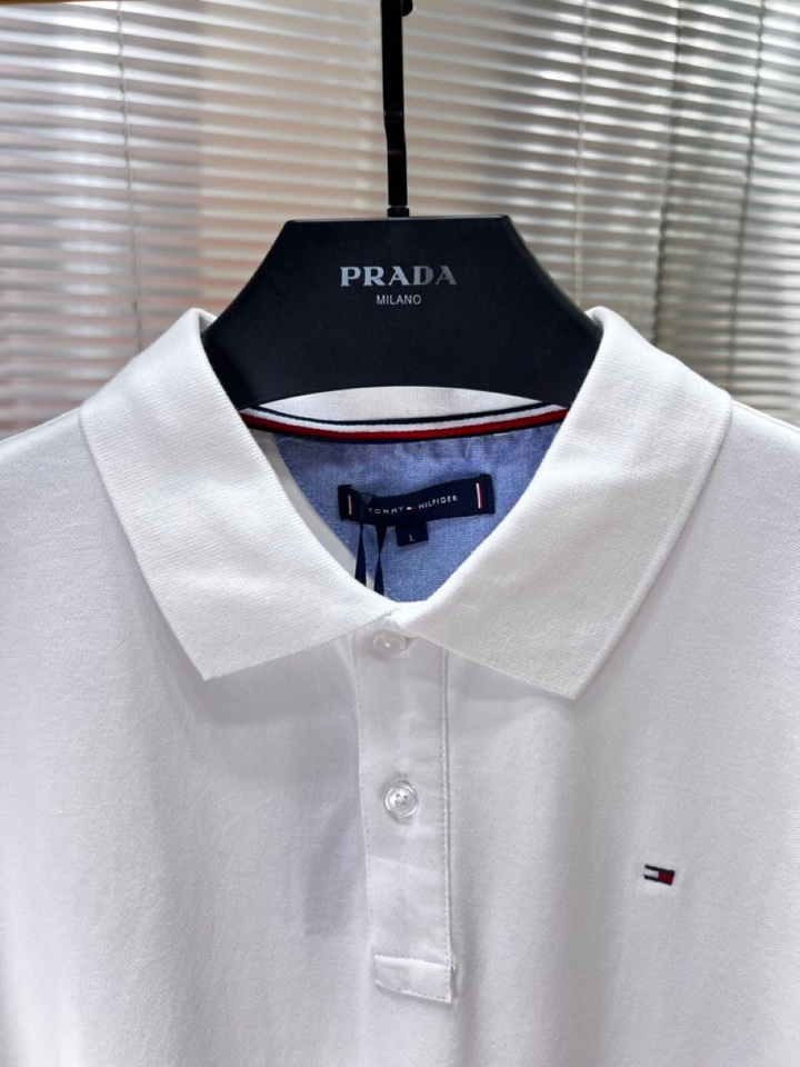 Tommy 25ss春夏新款翻领T恤Polo衫，舒适细腻带来极佳的亲肤感，同时吸湿透气，方便打理。精工螺