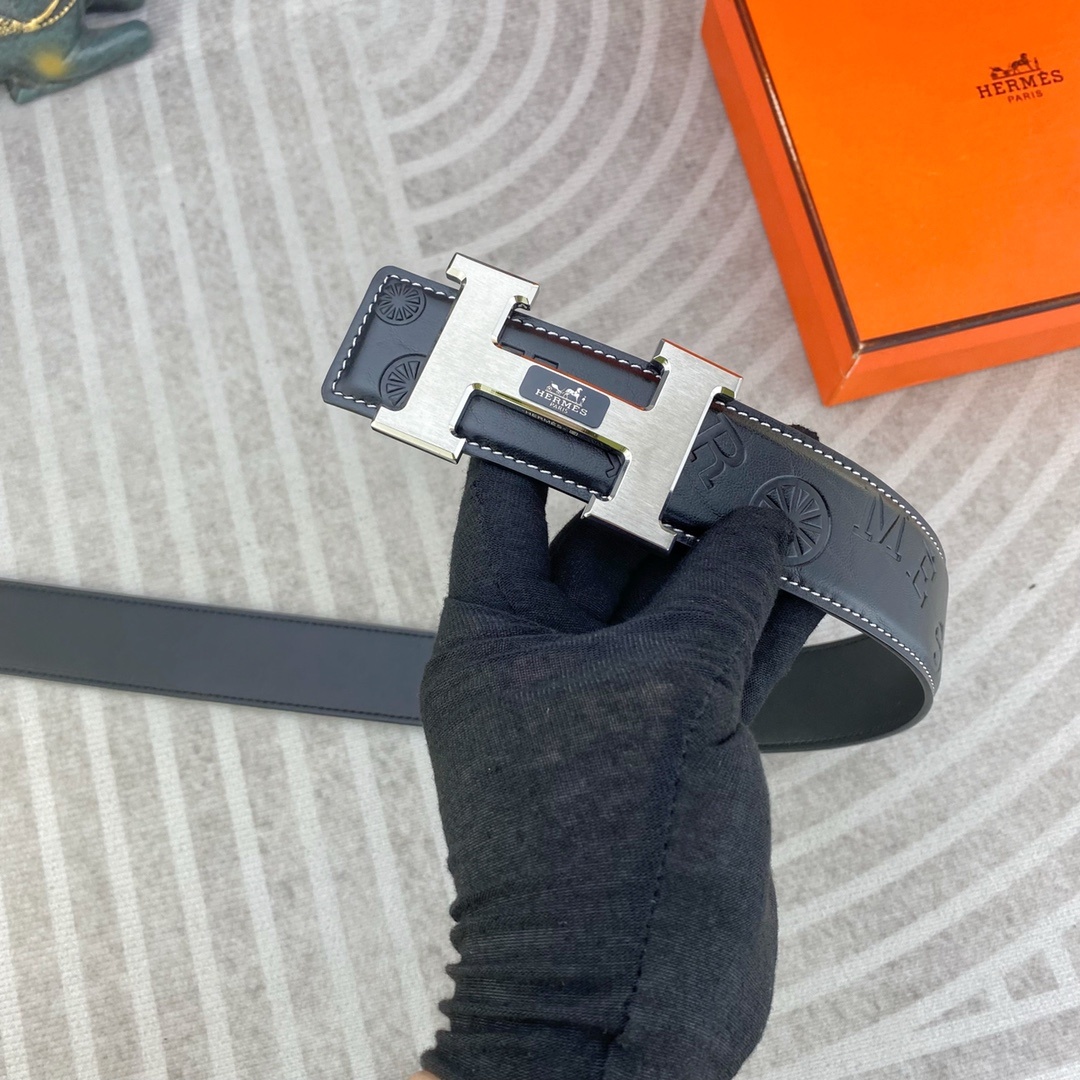 爱马仕💕 特种皮腰带系列 ,原厂五金精品不锈钢扣,手感柔软舒适 宽3.8CM。