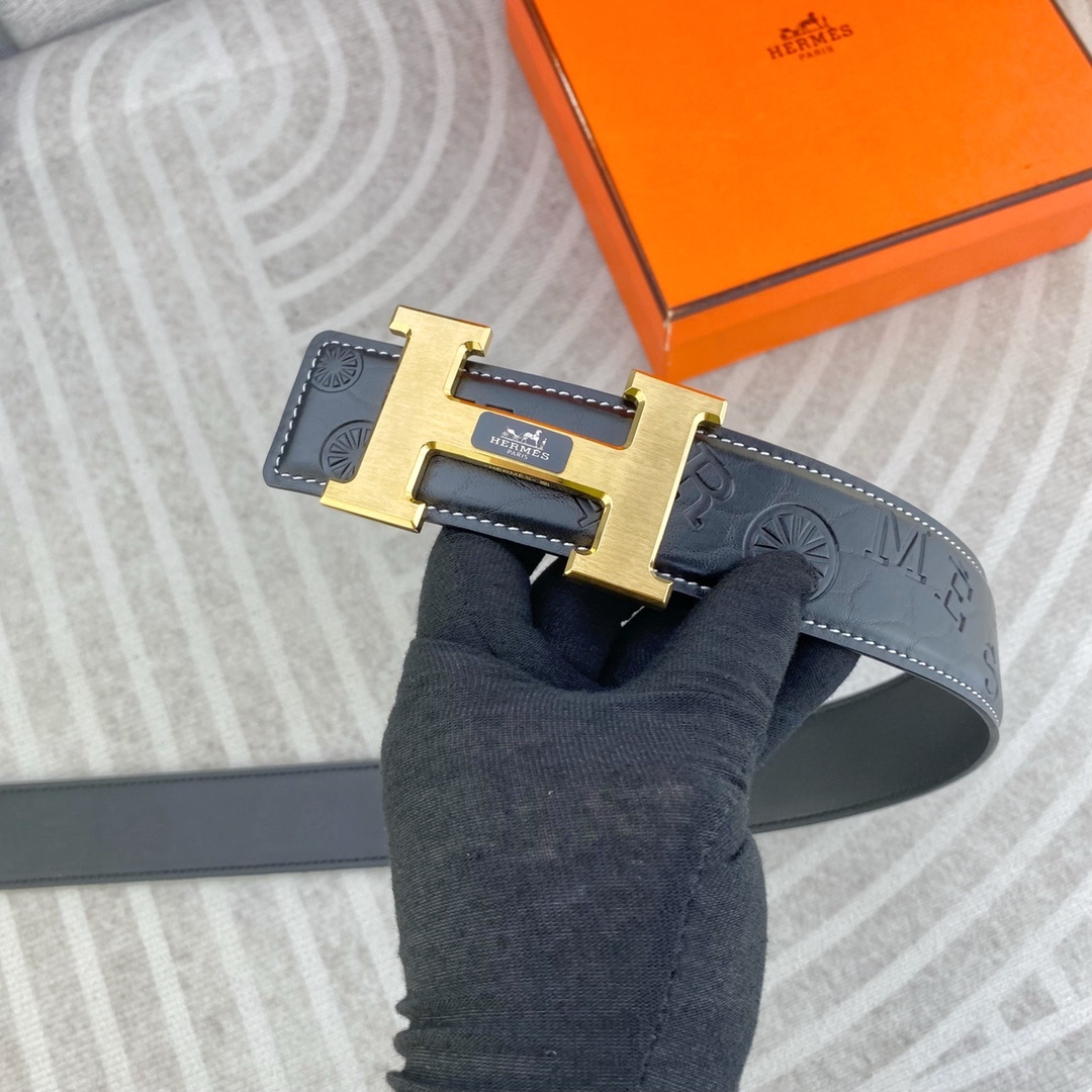 爱马仕💕 特种皮腰带系列 ,原厂五金精品不锈钢扣,手感柔软舒适 宽3.8CM。