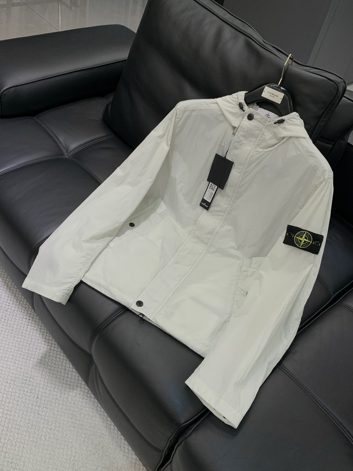 ，Stone Island 石头岛，2025秋季最新款，专柜同步有售，原单狠货，爆款时尚休闲连帽外套，进