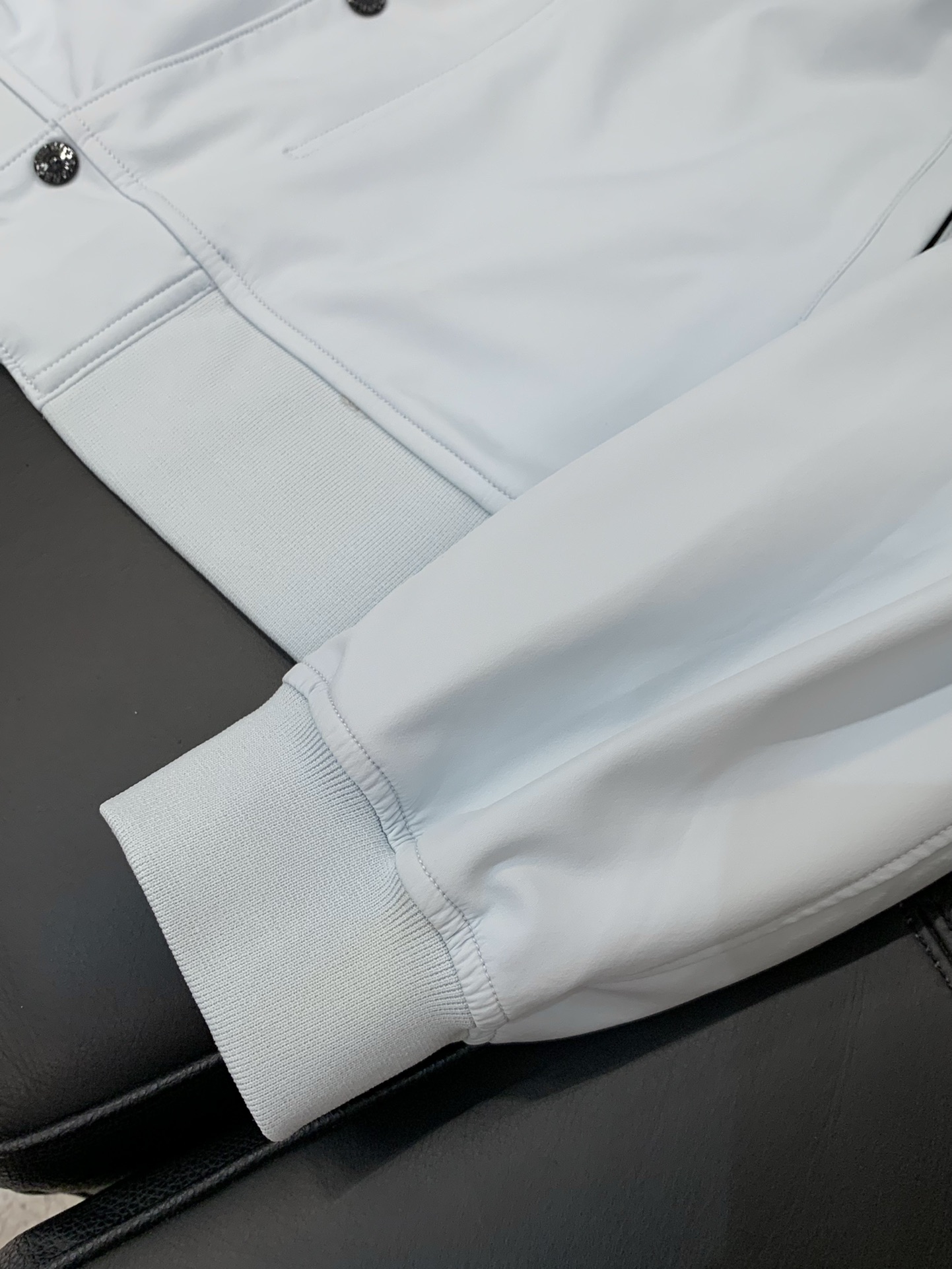 ，Stone Island 石头岛，2025秋季最新款，专柜同步有售，原单狠货，爆款时尚休闲连帽外套，进