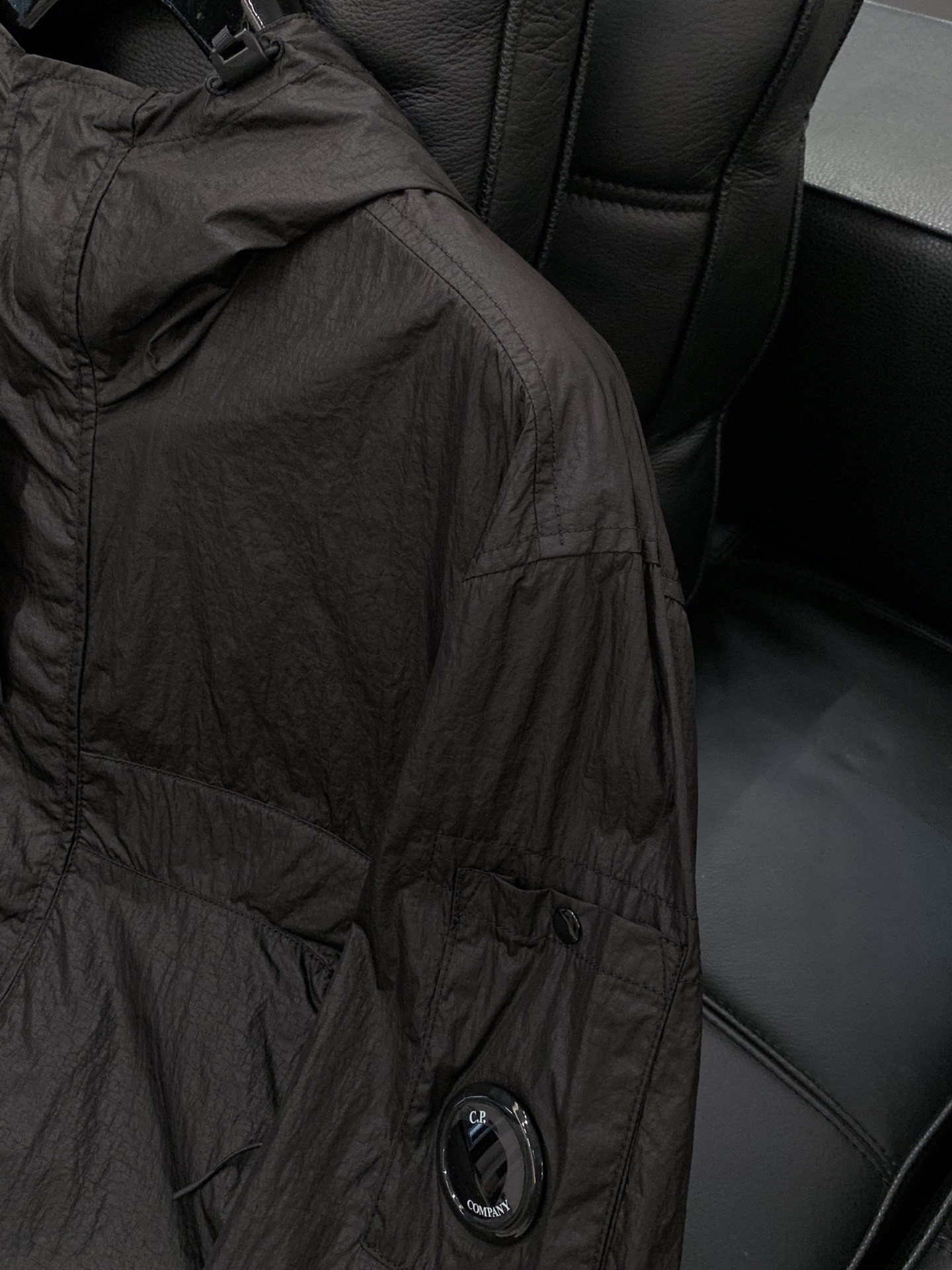 ，C.P.ComPany 意大利时尚品牌，2025秋季最新品，CP意大利机能潮牌鼻祖，专柜同步有售，原单