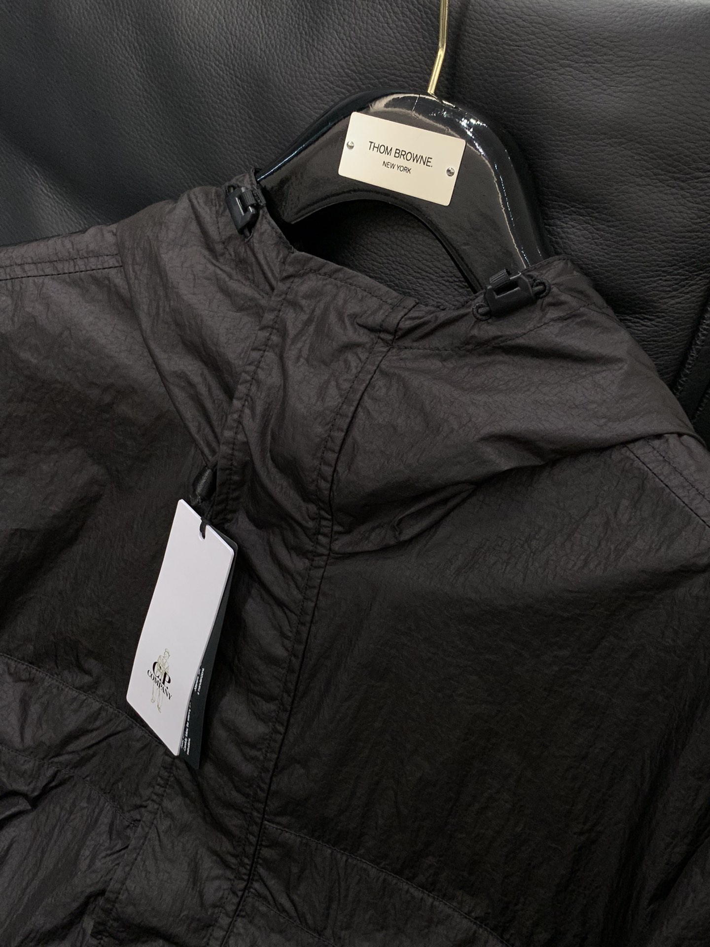 ，C.P.ComPany 意大利时尚品牌，2025秋季最新品，CP意大利机能潮牌鼻祖，专柜同步有售，原单