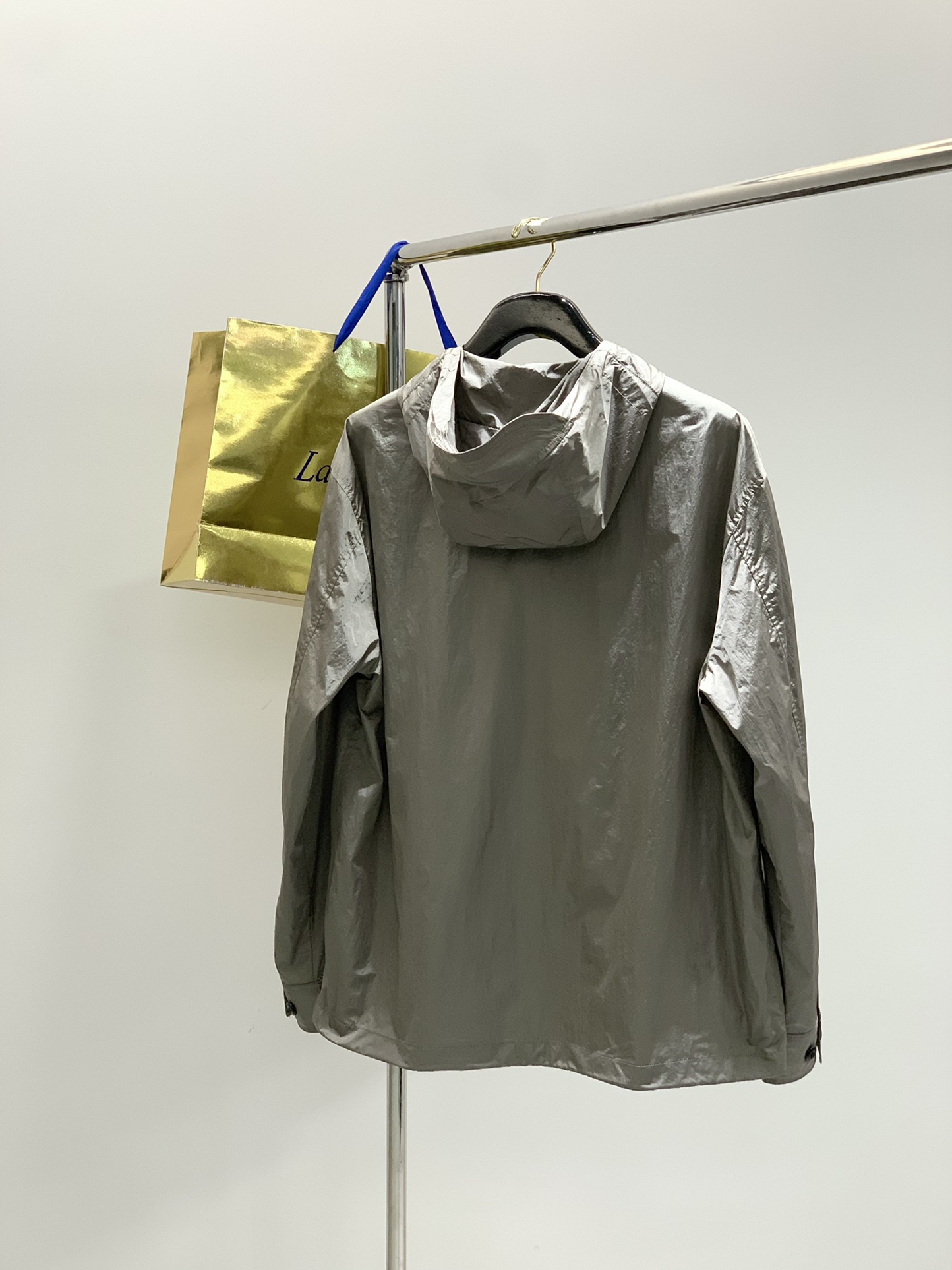 ，C.P.ComPany 意大利时尚品牌，2025秋季最新品，CP意大利机能潮牌鼻祖，专柜同步有售，原单