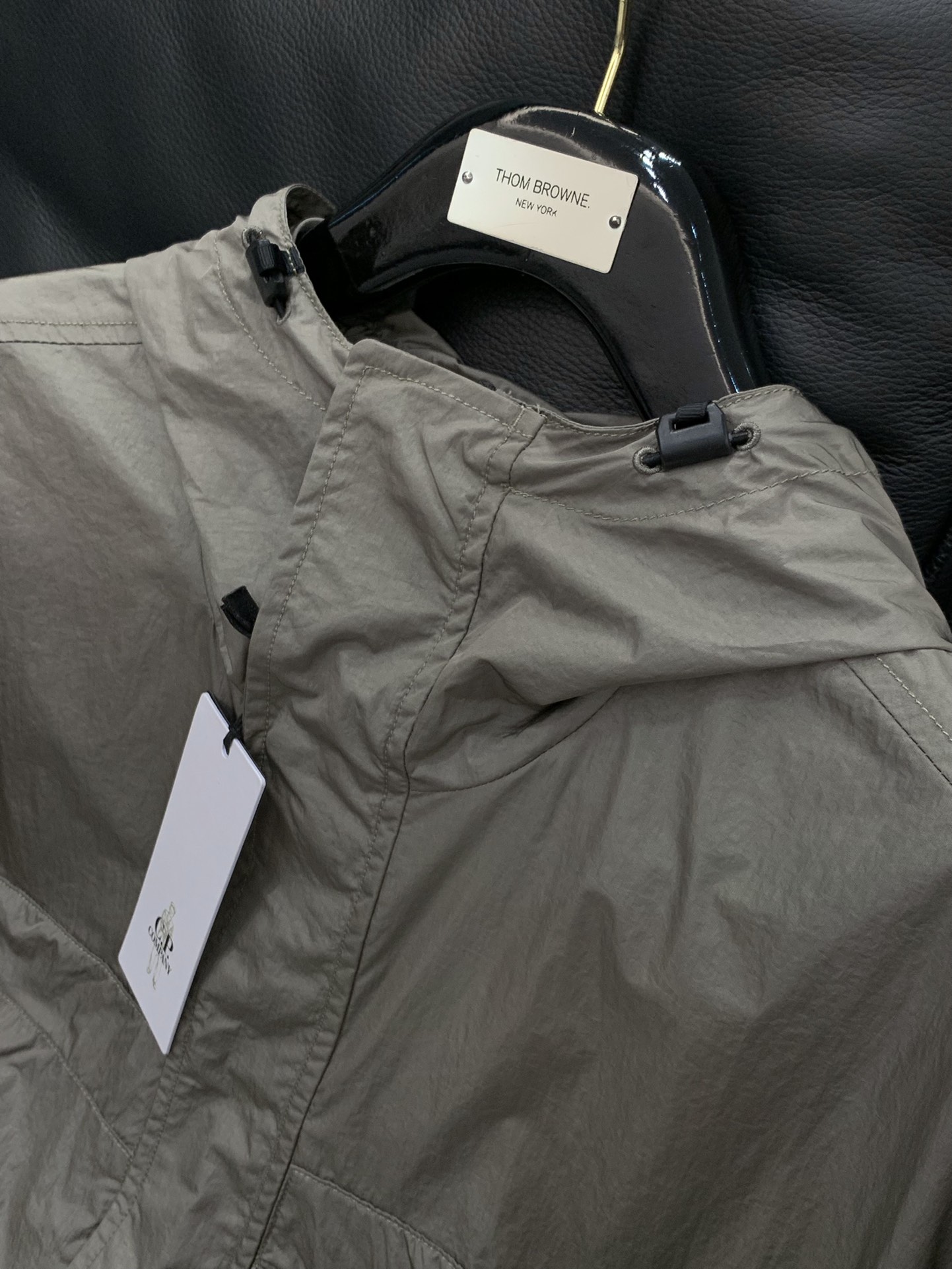 ，C.P.ComPany 意大利时尚品牌，2025秋季最新品，CP意大利机能潮牌鼻祖，专柜同步有售，原单