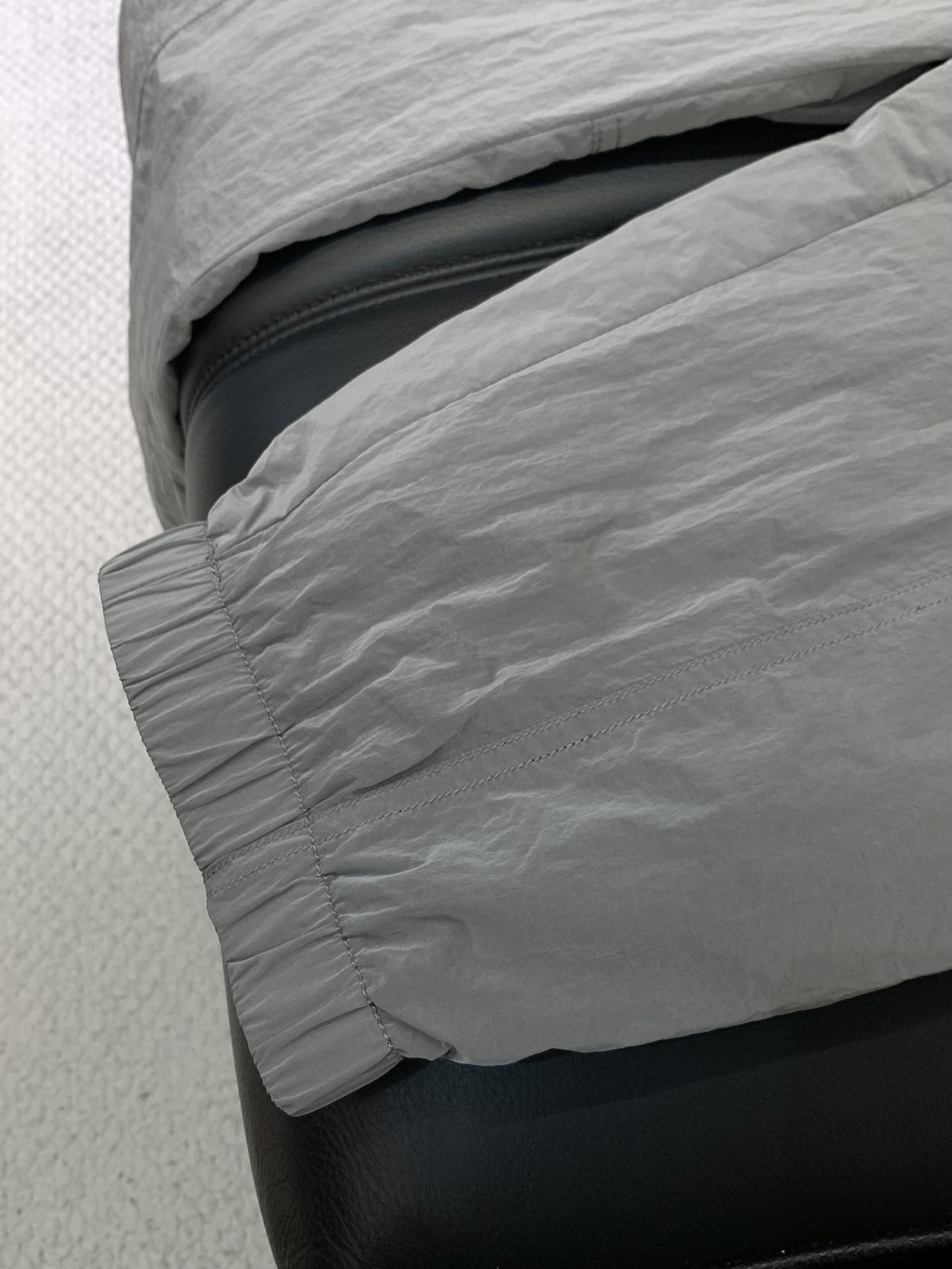 ，Stone Island石头岛，2025秋季最新款，专柜同步有售，原单狠货，爆款时尚休闲裤，进口原版面