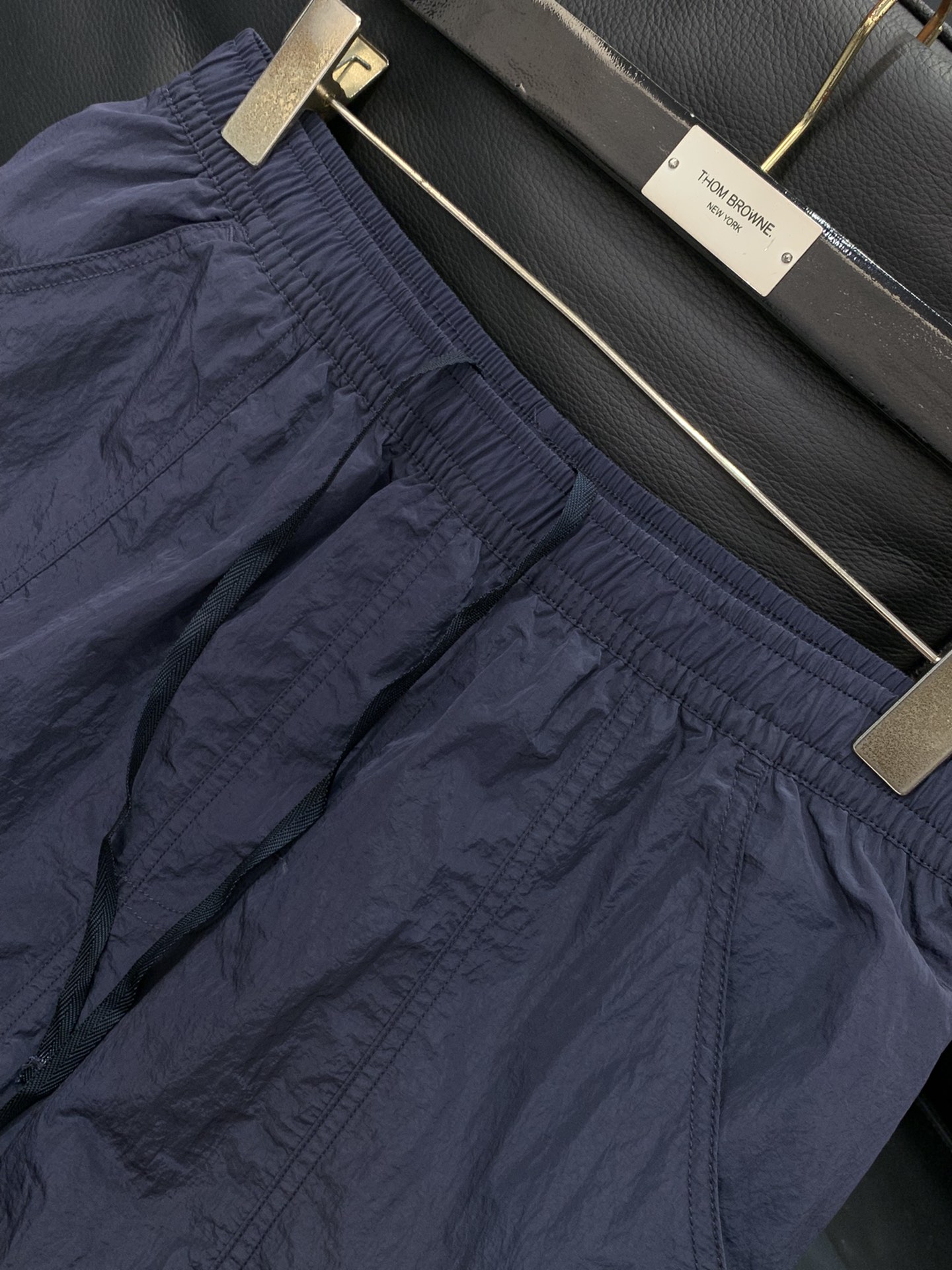 ，Stone Island石头岛，2025秋季最新款，专柜同步有售，原单狠货，爆款时尚休闲裤，进口原版面