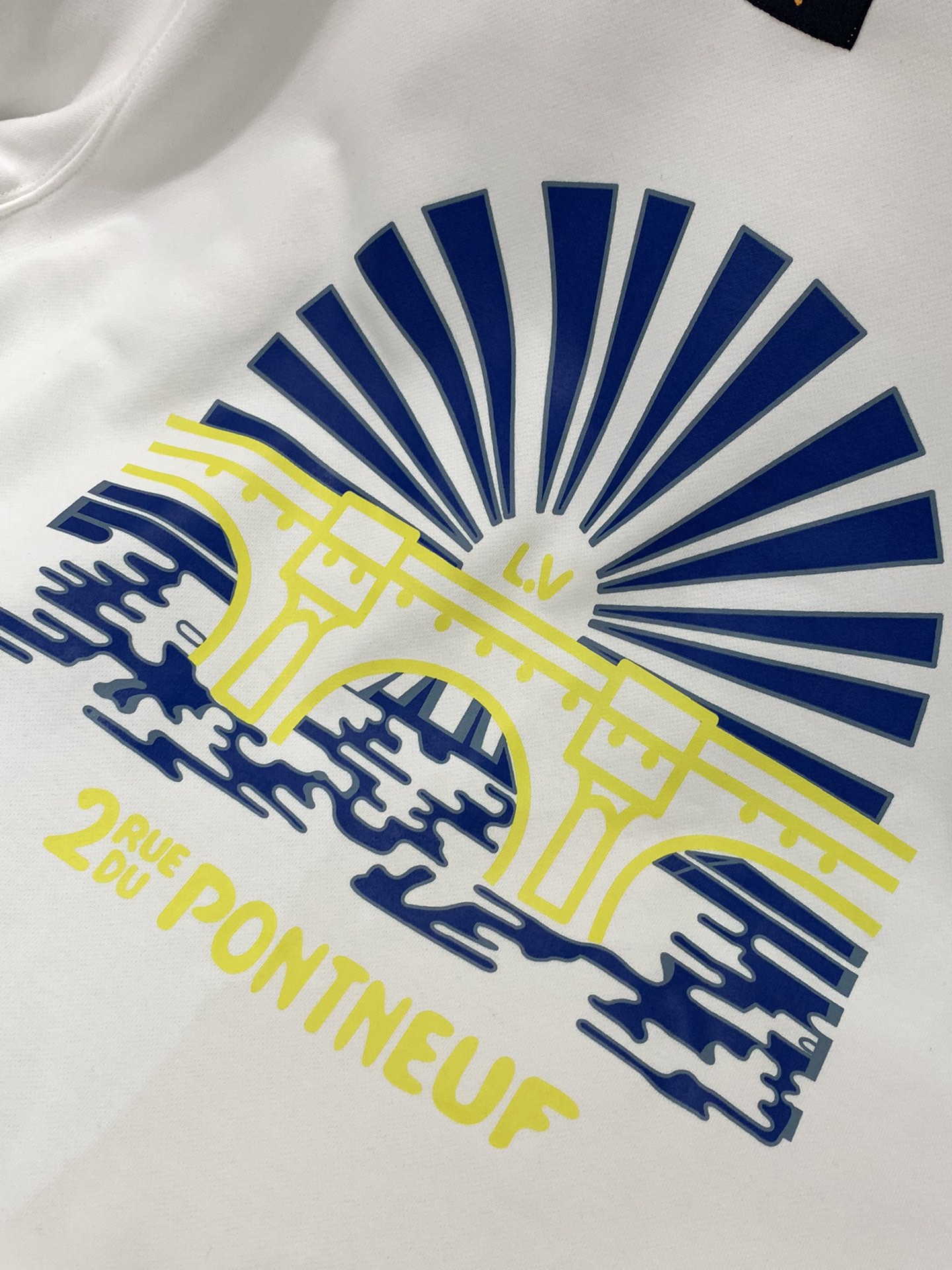 ，LouisVuitton 路易威登，2025秋季最新款，专柜同步有售，原单狠货，时尚休闲圆领长袖卫衣，