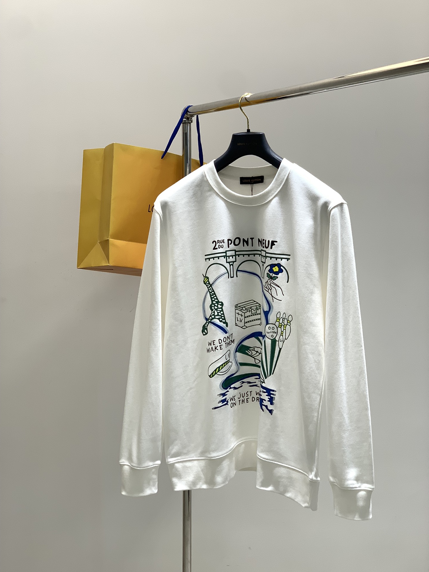 ，LouisVuitton 路易威登，2025秋季最新款，专柜同步有售，原单狠货，时尚休闲圆领长袖卫衣，