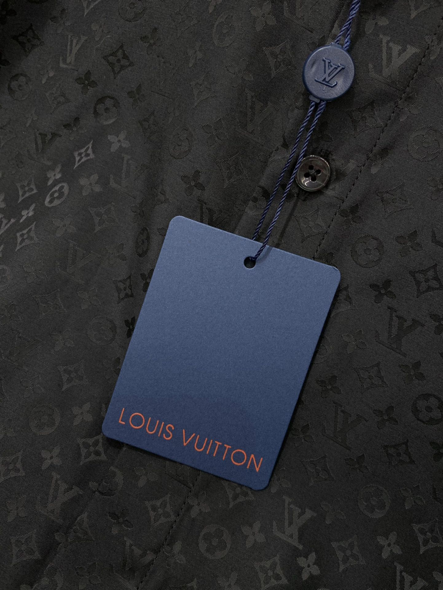 ，LouisVuitton 路易威登，2025秋季最新款，专柜同步有售，原单狠货，时尚休闲长袖衬衫，上身