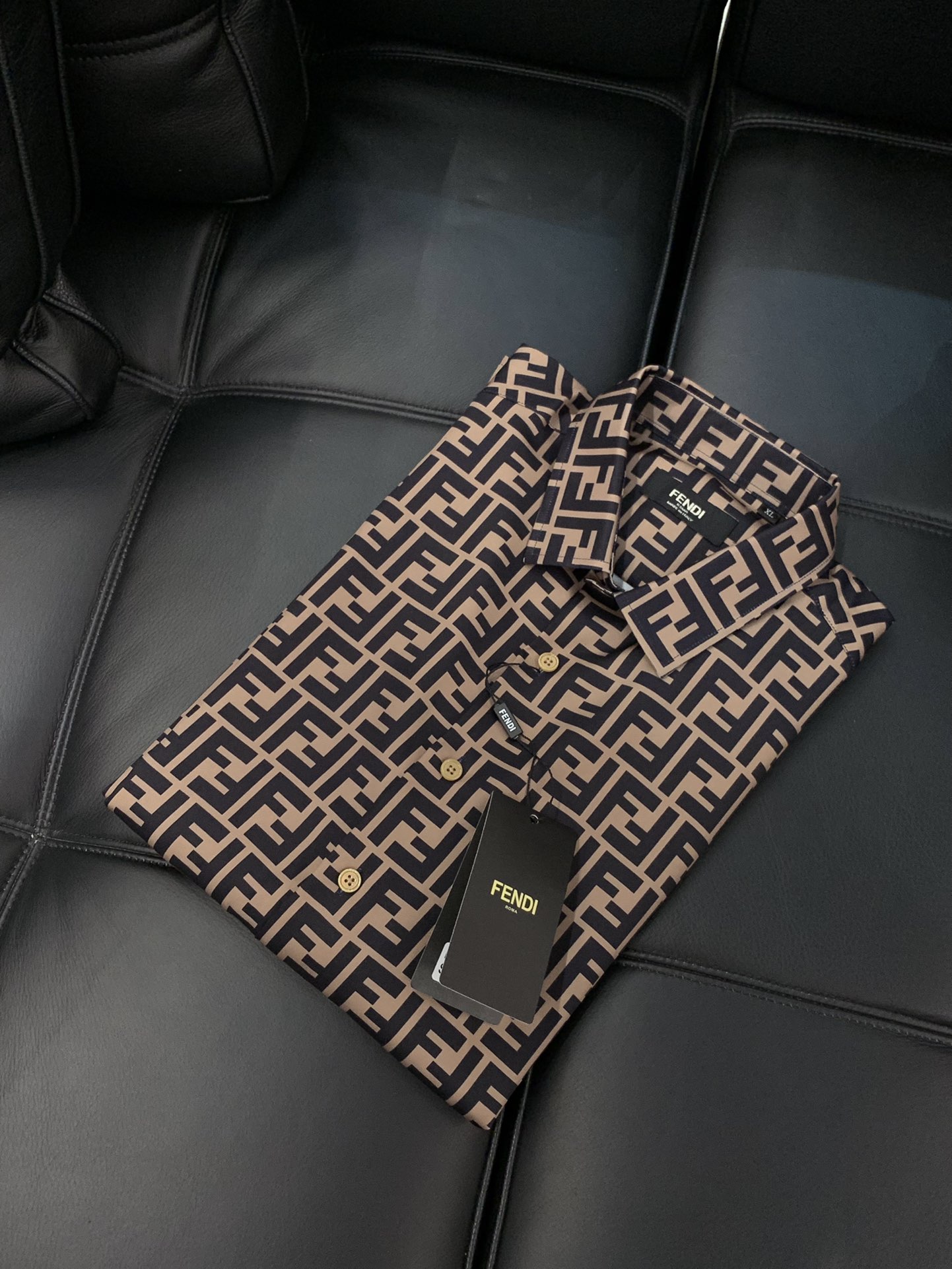 ，FENDI 芬迪，2025秋季最新品，专柜同步有售，原单狠货，时尚休闲长袖衬衫，进口原版面料，顶级印花