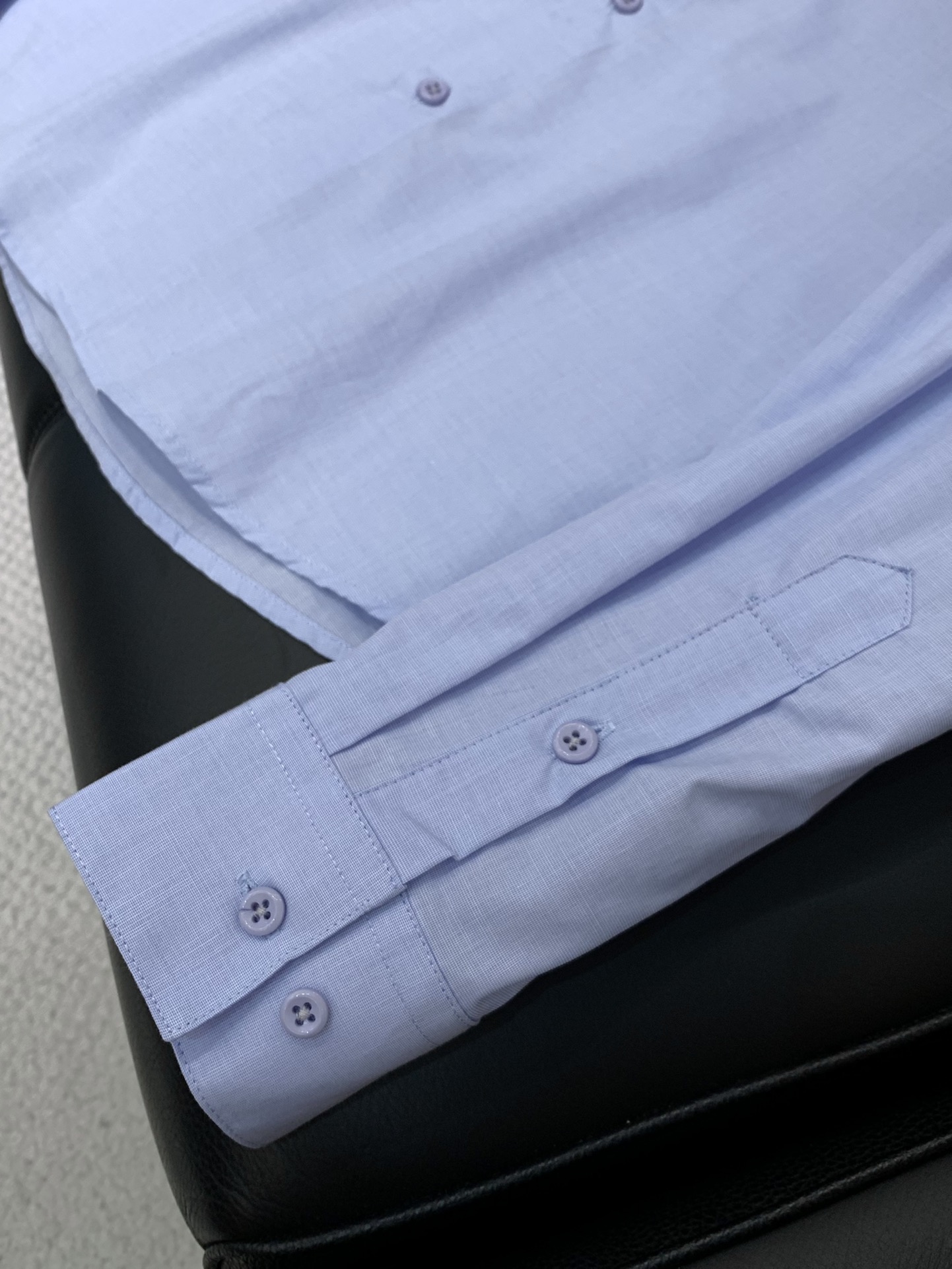 ，Dior 迪奥， 2025秋季新品，专柜同步有售，简约时尚休闲长袖衬衫，原版进口面料，舒适透气，精致刺