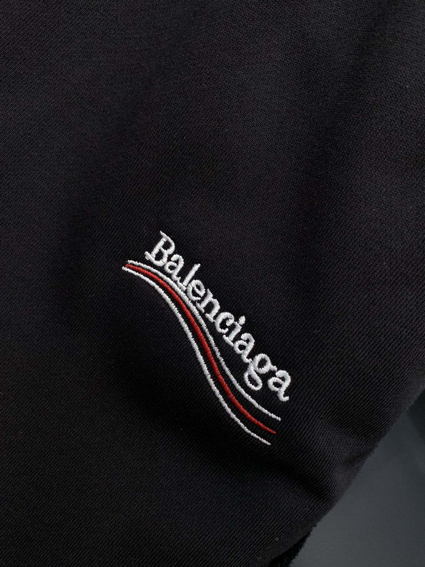 ，Balenciaga 巴黎世家，2025秋季最新品，专柜同步有售，原单狠货，时尚休闲裤，进口原版水洗弹