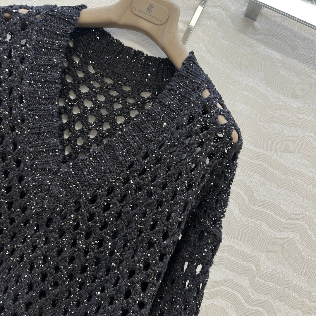 独家首发🍒高端原单品质！行走的高定 BC高智感穿搭！超重工的刺绣闪耀珠片钩花V领毛衣⚠️徳国进口机打造编