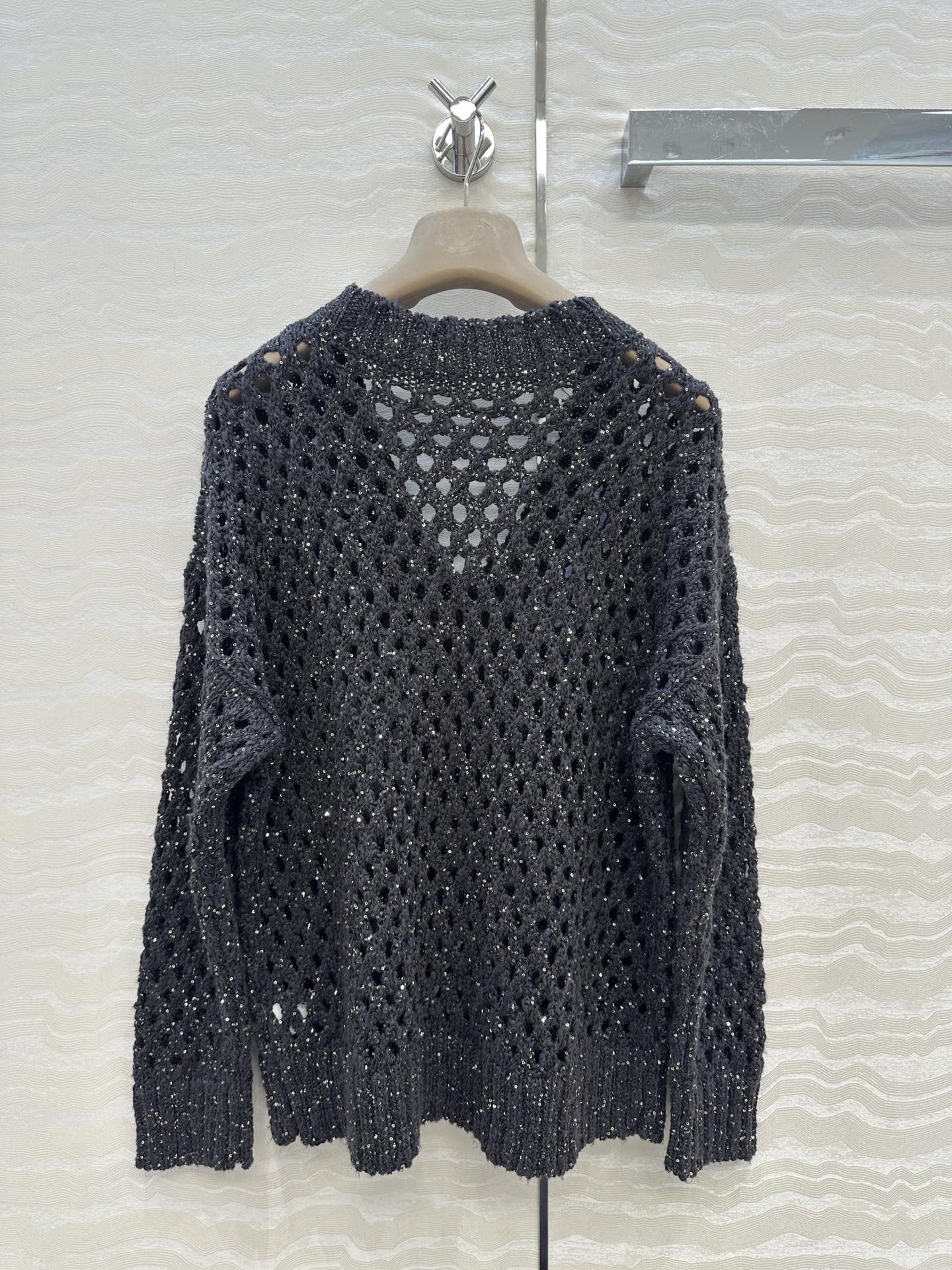 独家首发🍒高端原单品质！行走的高定 BC高智感穿搭！超重工的刺绣闪耀珠片钩花V领毛衣⚠️徳国进口机打造编