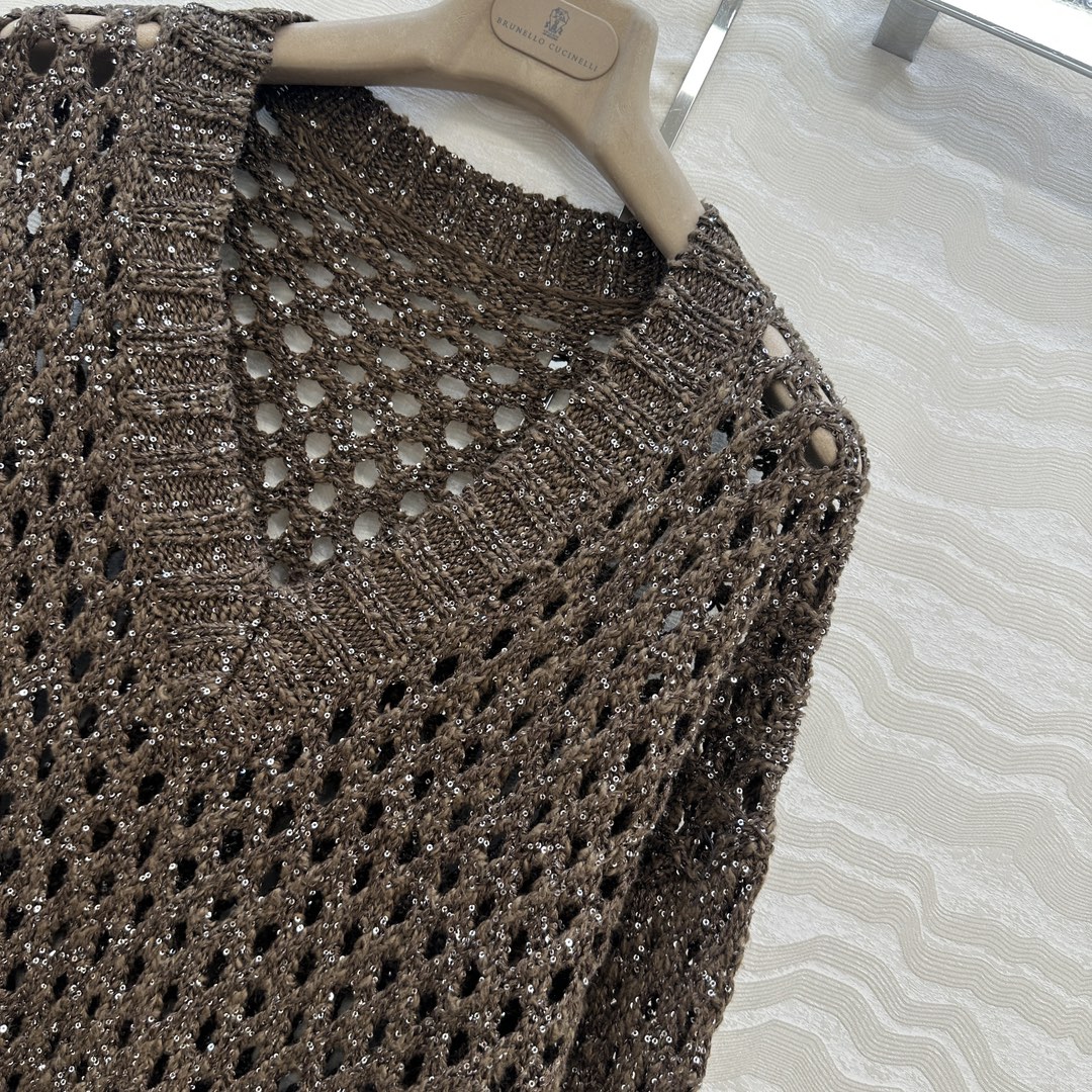 独家首发🍒高端原单品质！行走的高定 BC高智感穿搭！超重工的刺绣闪耀珠片钩花V领毛衣⚠️徳国进口机打造编