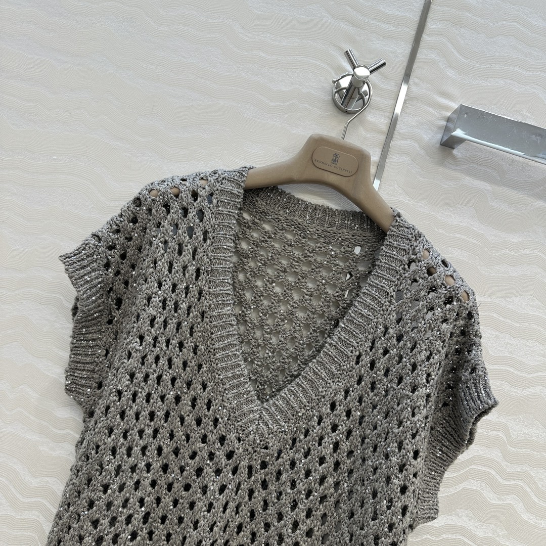 独家首发🍒高端原单品质！行走的高定 BC高智感穿搭！超重工的刺绣珠片钩花V领马甲，叠搭神器⚠️徳国进口机