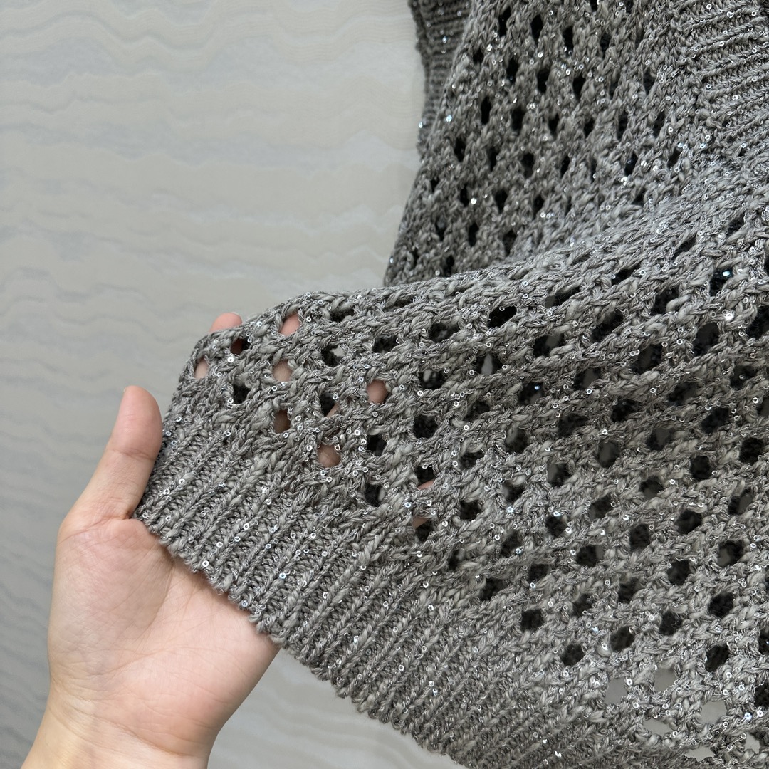 独家首发🍒高端原单品质！行走的高定 BC高智感穿搭！超重工的刺绣珠片钩花V领马甲，叠搭神器⚠️徳国进口机