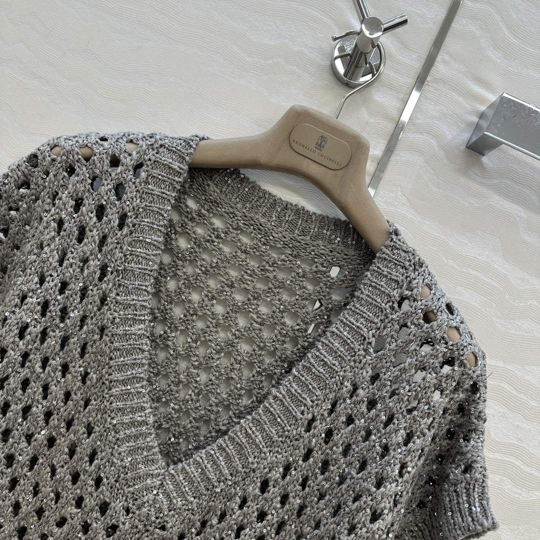 独家首发🍒高端原单品质！行走的高定 BC高智感穿搭！超重工的刺绣珠片钩花V领马甲，叠搭神器⚠️徳国进口机