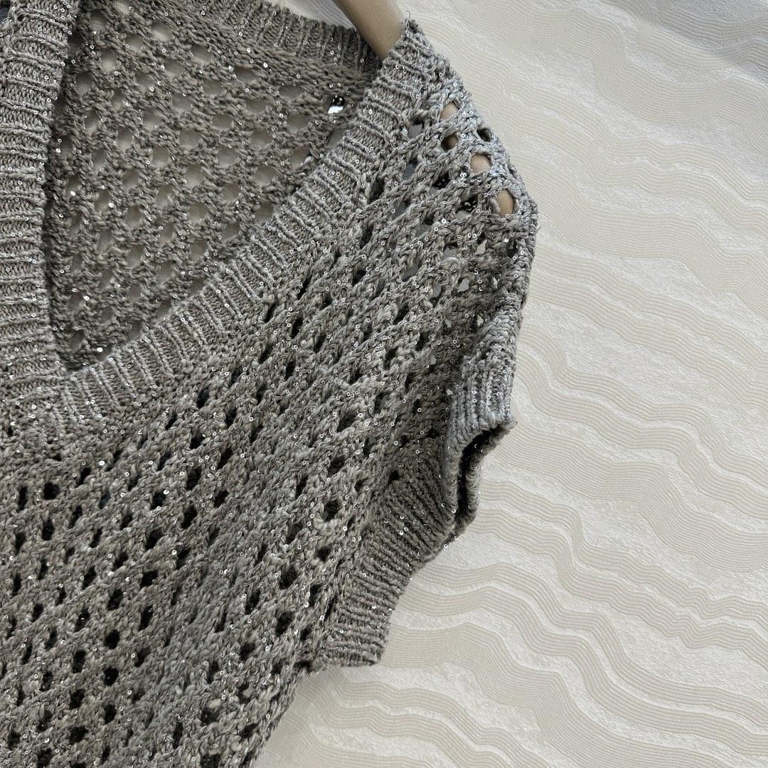 独家首发🍒高端原单品质！行走的高定 BC高智感穿搭！超重工的刺绣珠片钩花V领马甲，叠搭神器⚠️徳国进口机