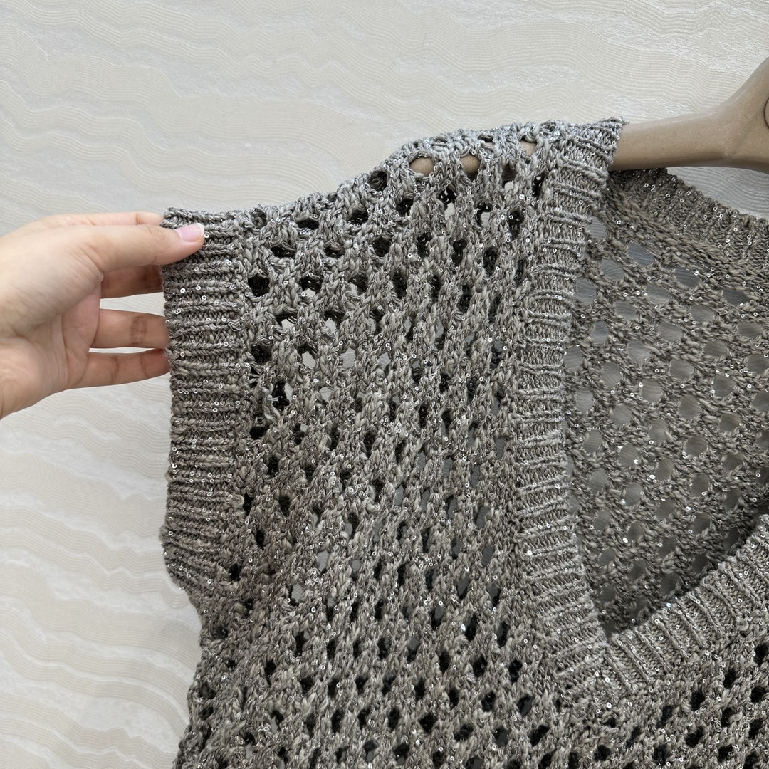 独家首发🍒高端原单品质！行走的高定 BC高智感穿搭！超重工的刺绣珠片钩花V领马甲，叠搭神器⚠️徳国进口机