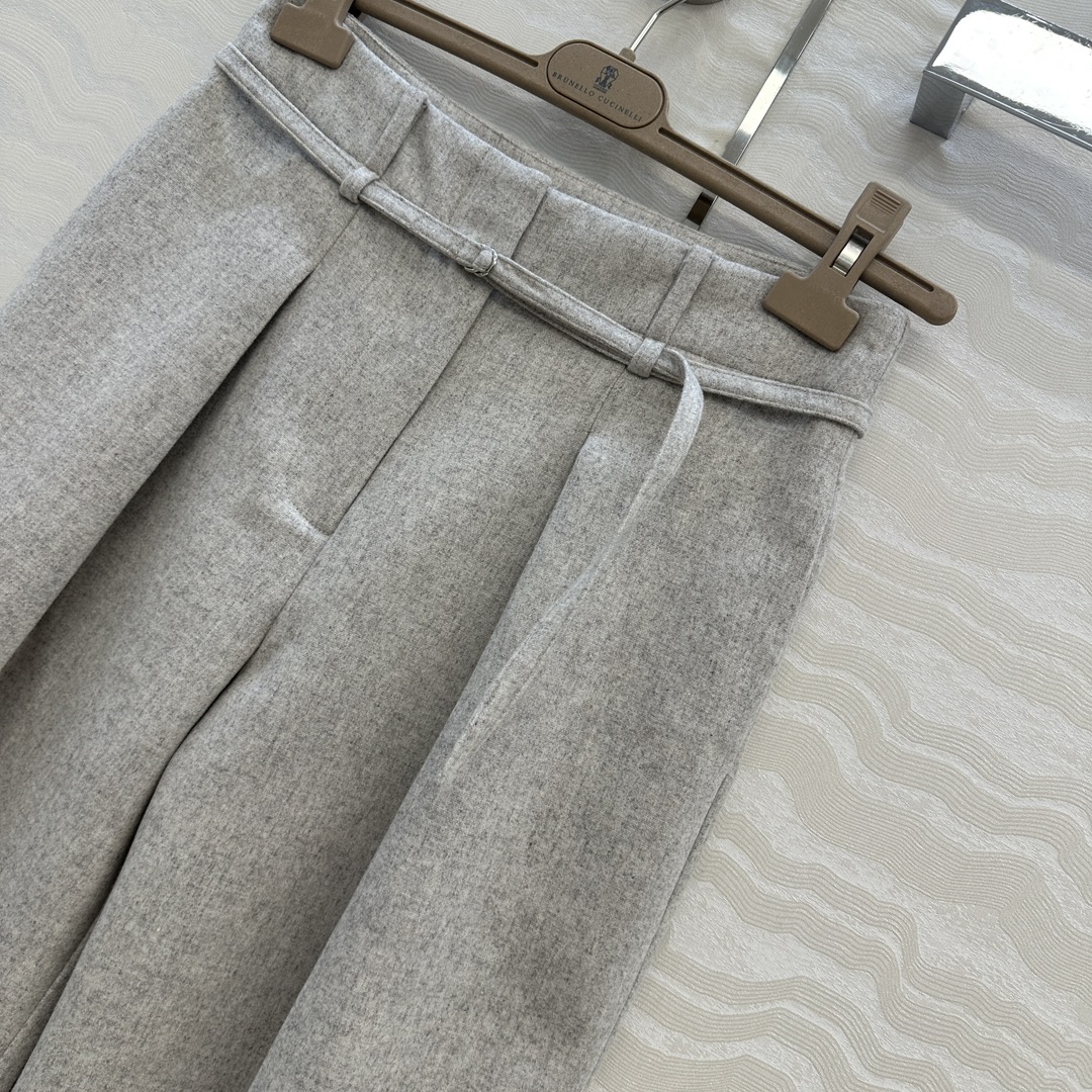 独家首发，高端原单品质❤️Bc行走的高定，长期主义老钱风穿搭，独家定制面料羊绒西裤。进口95羊毛5羊绒面