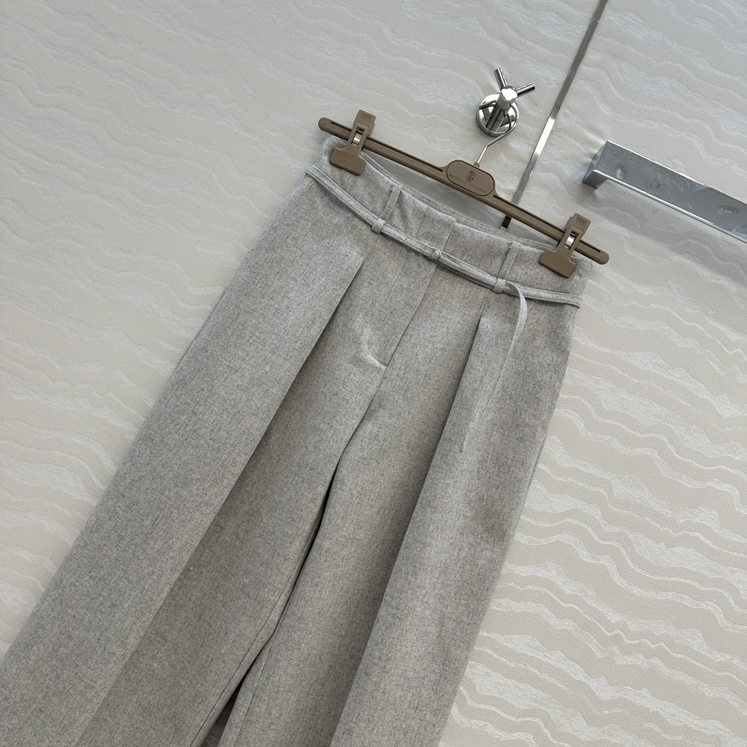 独家首发，高端原单品质❤️Bc行走的高定，长期主义老钱风穿搭，独家定制面料羊绒西裤。进口95羊毛5羊绒面