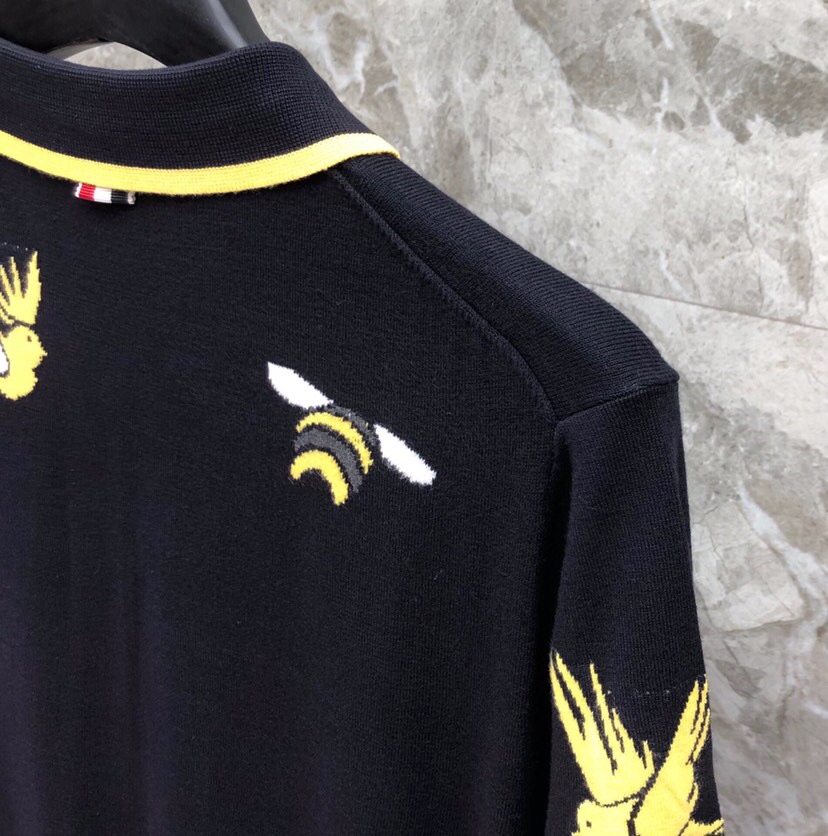 THOM BROWNE 汤姆布朗 TB重工小鸟蜜蜂🐝翻领T恤针织POLO衫，男女同款情侣款\n码数：1-