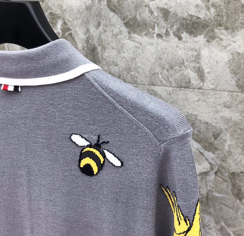 THOM BROWNE 汤姆布朗 TB重工小鸟蜜蜂🐝翻领T恤针织POLO衫，男女同款情侣款\n码数：1-