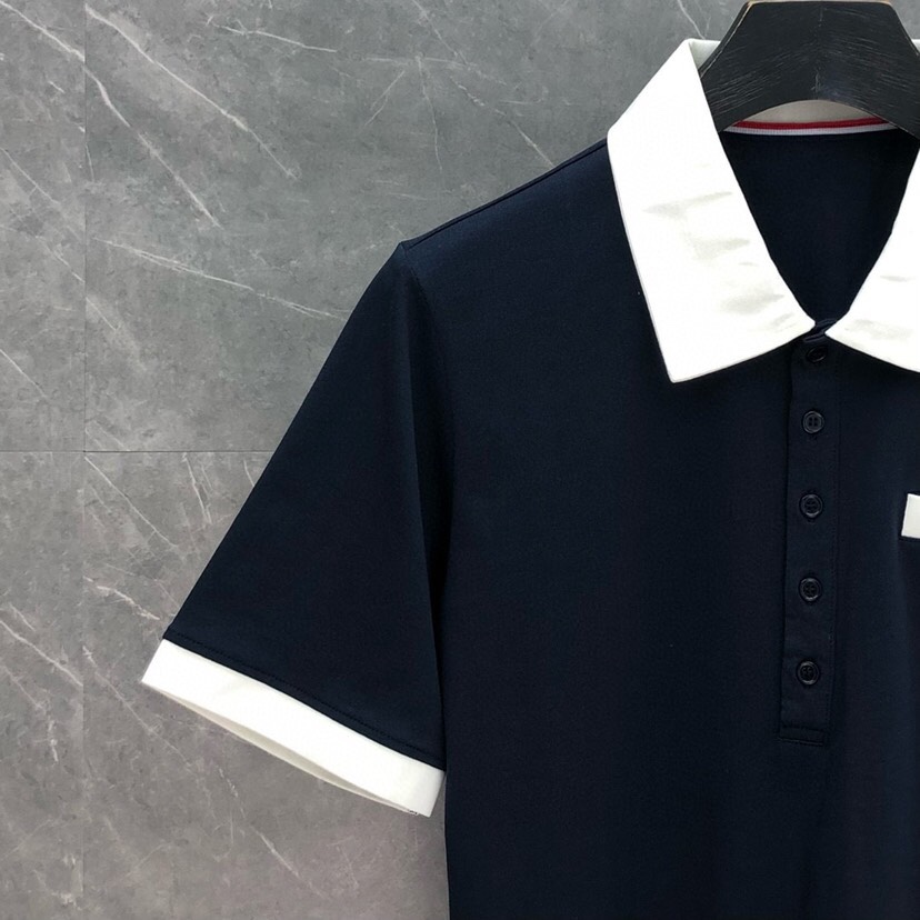 THOM BROWNE 汤姆布朗 TB小白领平纹翻领POLO，短袖翻领T恤Polo衫\n码数：1-5 颜