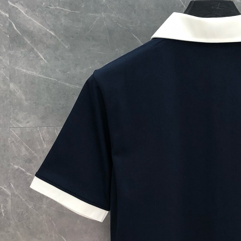 THOM BROWNE 汤姆布朗 TB小白领平纹翻领POLO，短袖翻领T恤Polo衫\n码数：1-5 颜