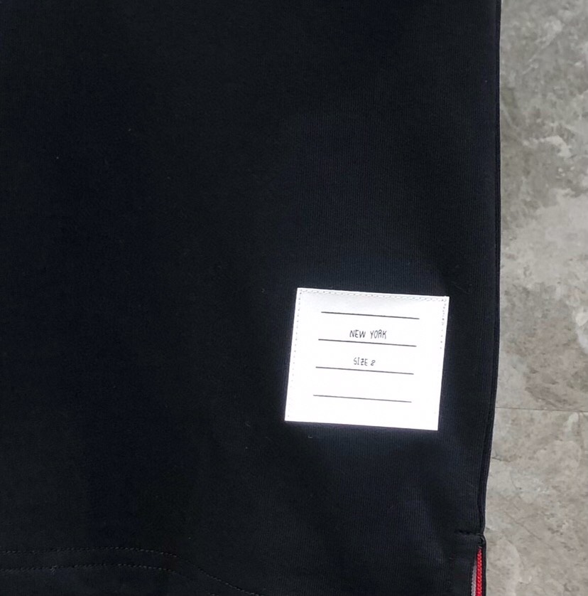 THOM BROWNE 汤姆布朗 TB大船锚圆领短袖T恤 男女同款情侣款短袖圆领T恤\n码数：1～4码 