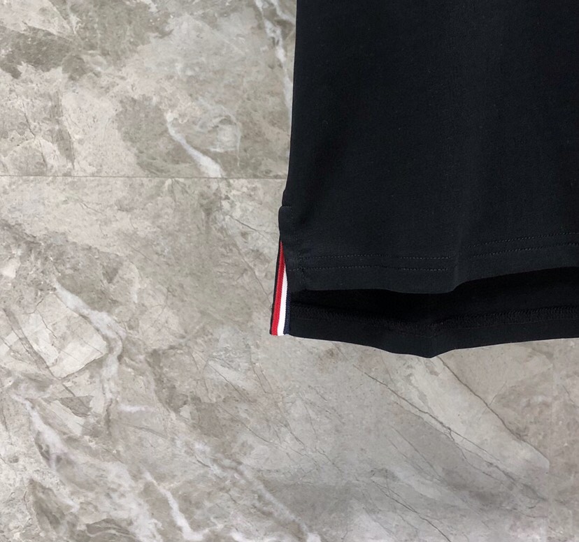 THOM BROWNE 汤姆布朗 TB大船锚圆领短袖T恤 男女同款情侣款短袖圆领T恤\n码数：1～4码 