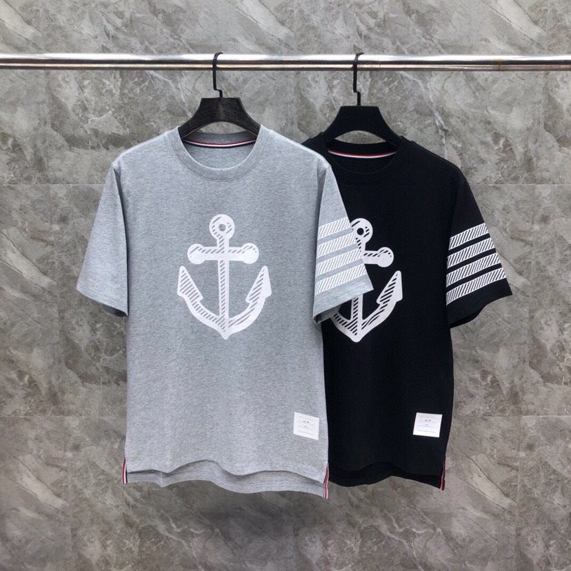 THOM BROWNE 汤姆布朗 TB大船锚圆领短袖T恤 男女同款情侣款短袖圆领T恤\n码数：1～4码 