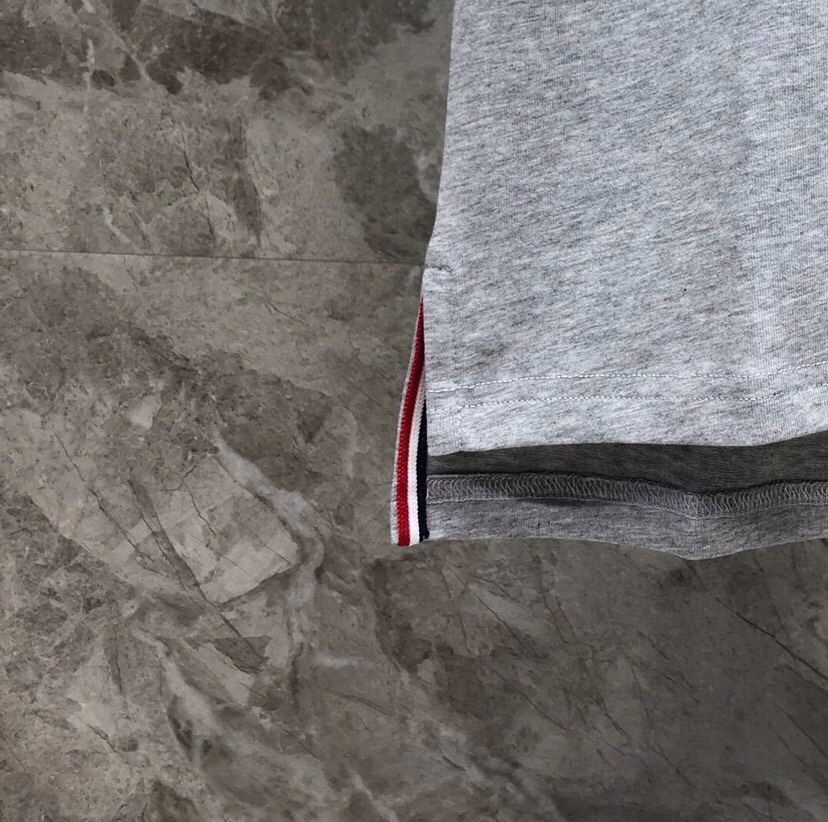 THOM BROWNE 汤姆布朗 TB大船锚圆领短袖T恤 男女同款情侣款短袖圆领T恤\n码数：1～4码 