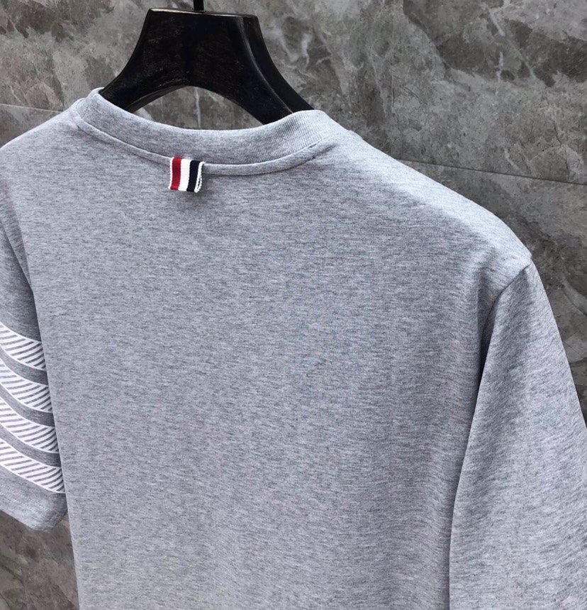 THOM BROWNE 汤姆布朗 TB大船锚圆领短袖T恤 男女同款情侣款短袖圆领T恤\n码数：1～4码 