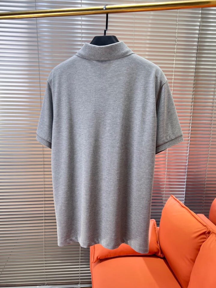 Prada 普拉达三角标短袖翻领T恤Polo衫，原版珠地针织面料，纱线定制定染染面料，定制加厚贝壳扣。还