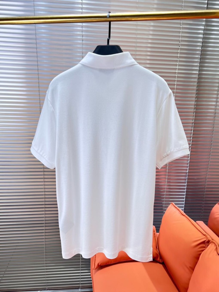 Prada 普拉达三角标短袖翻领T恤Polo衫，原版珠地针织面料，纱线定制定染染面料，定制加厚贝壳扣。还