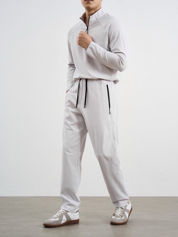 descente 迪桑特2025秋冬DUALIS系列是功能性能与科技融合的核心技术，吸湿排汗，专为极寒环