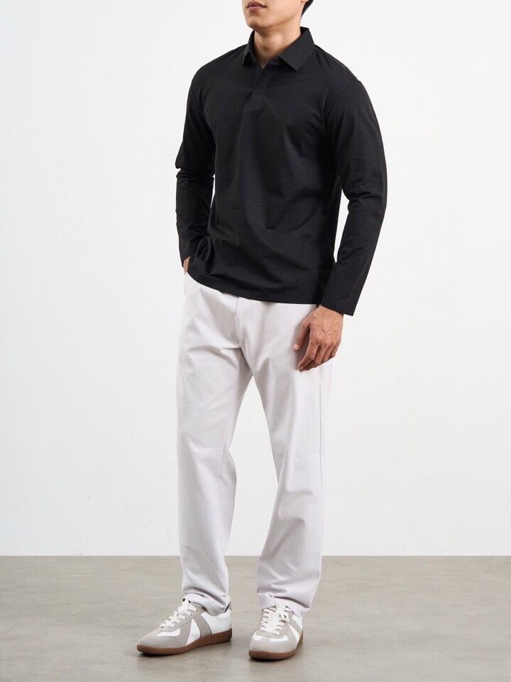 Descente迪桑特GOLF同款系列翻领长袖T恤，180克重杜邦索罗娜棉感材质，进口户外面料。以针织的