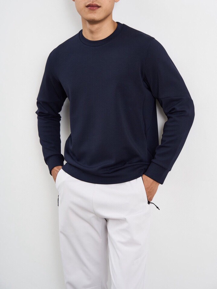 descente 迪桑特2025秋冬Essential系列。350克重，派克空气棉材质。采用lulule