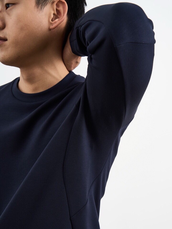 descente 迪桑特2025秋冬Essential系列。350克重，派克空气棉材质。采用lulule