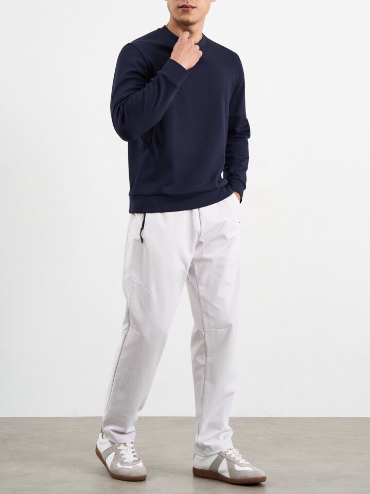 descente 迪桑特2025秋冬Essential系列。350克重，派克空气棉材质。采用lulule