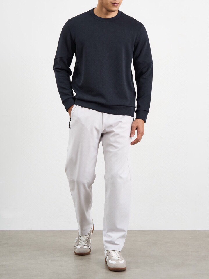 descente 迪桑特2025秋冬Essential系列。350克重，派克空气棉材质。采用lulule