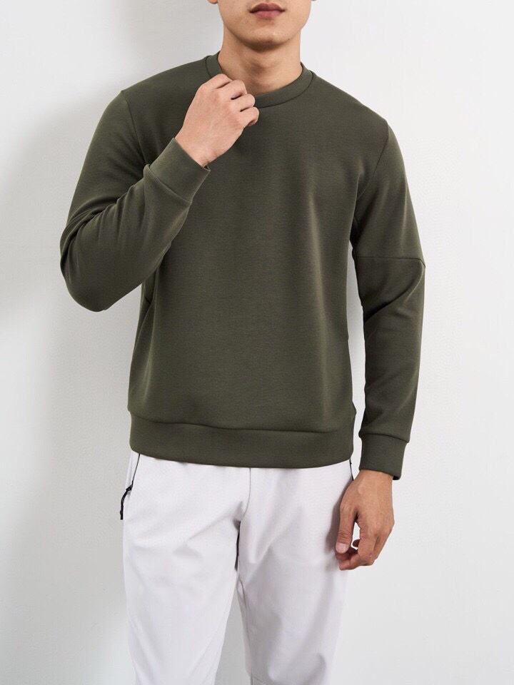 descente 迪桑特2025秋冬Essential系列。350克重，派克空气棉材质。采用lulule