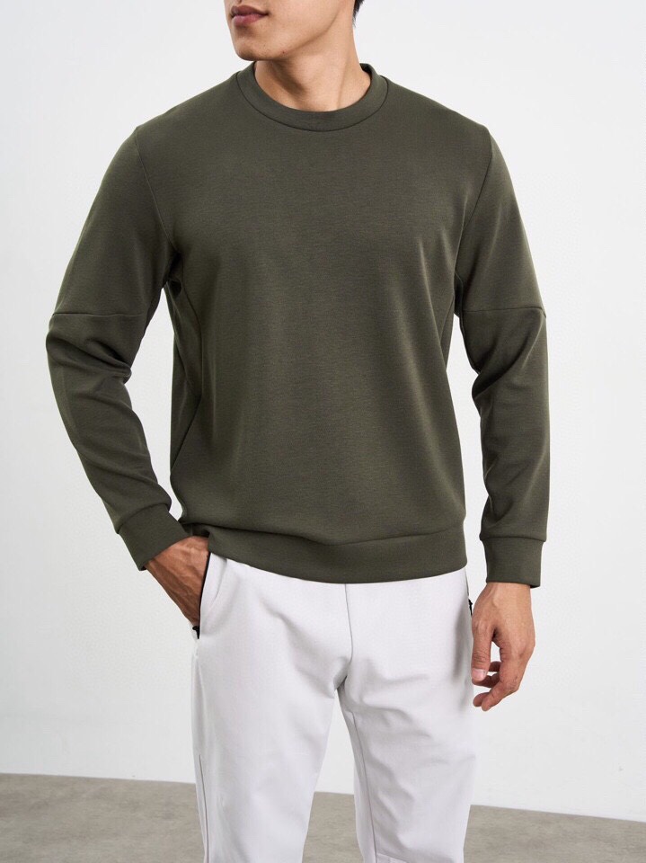 descente 迪桑特2025秋冬Essential系列。350克重，派克空气棉材质。采用lulule