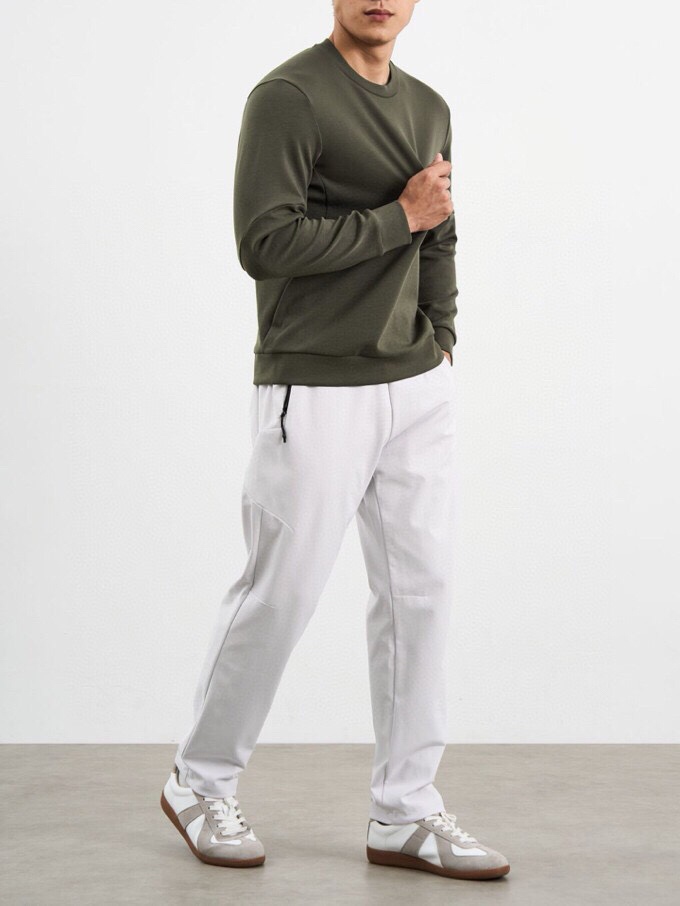 descente 迪桑特2025秋冬Essential系列。350克重，派克空气棉材质。采用lulule