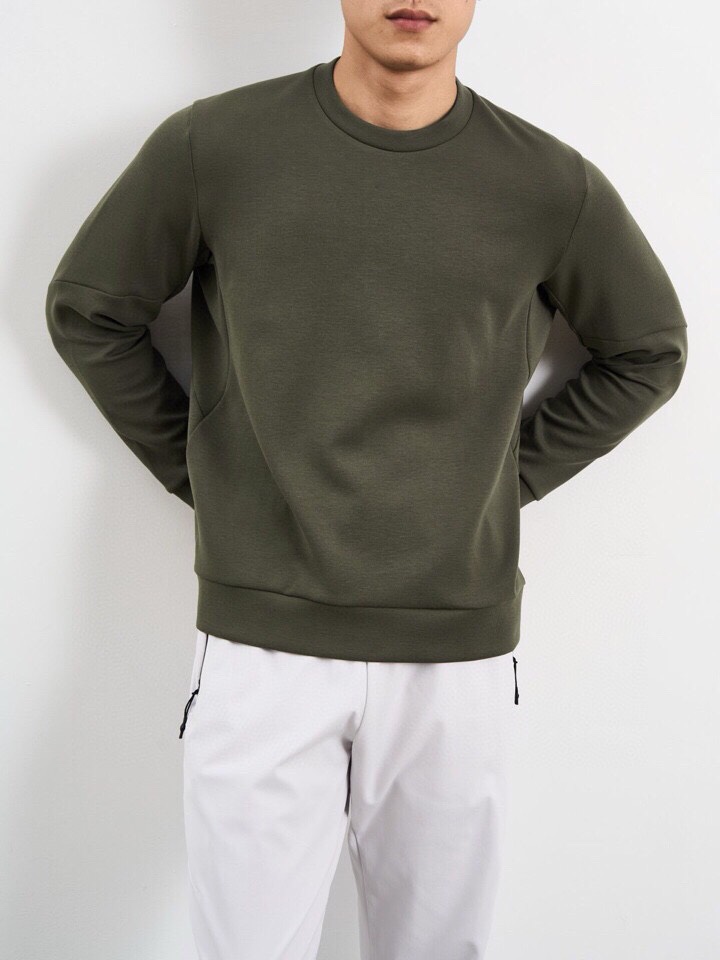 descente 迪桑特2025秋冬Essential系列。350克重，派克空气棉材质。采用lulule