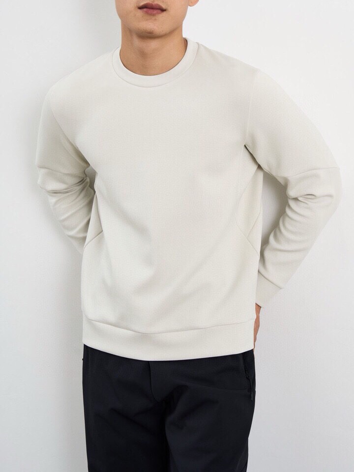 descente 迪桑特2025秋冬Essential系列。350克重，派克空气棉材质。采用lulule