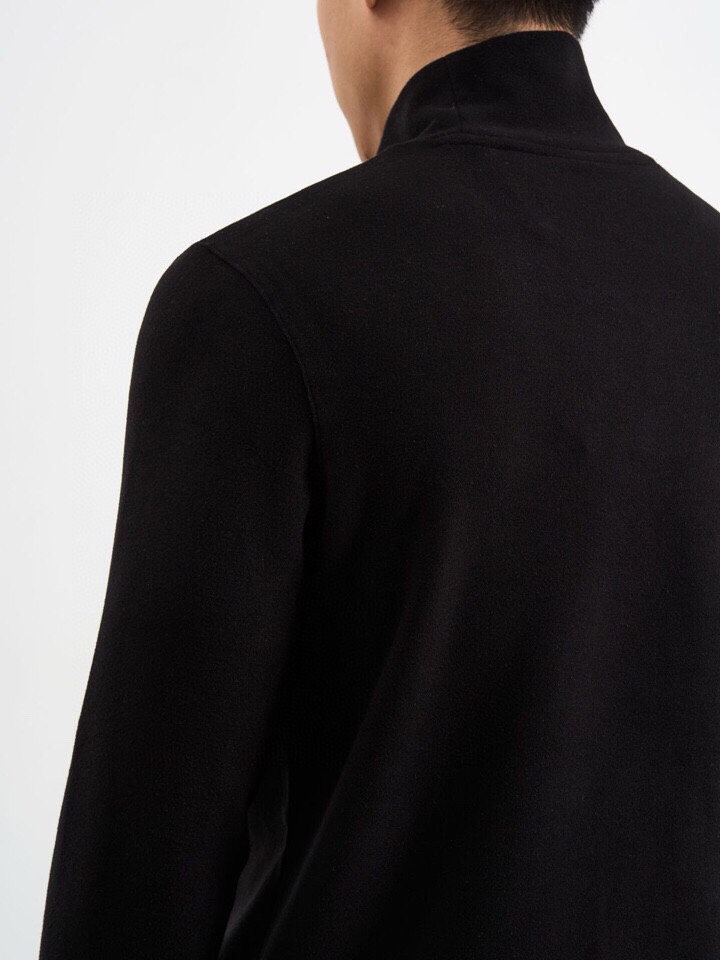 Gucci 古奇2025秋冬海外走秀款<🧸净版堆堆领>。高领长袖T恤，320克重羊毛+德绒混纺，自发热效